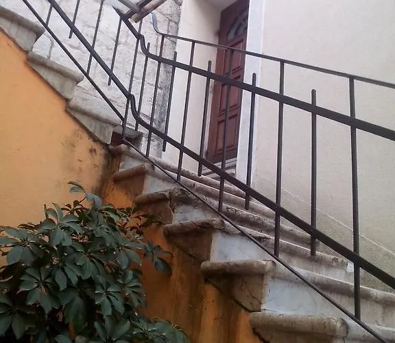 Diocletians Center Apartman *