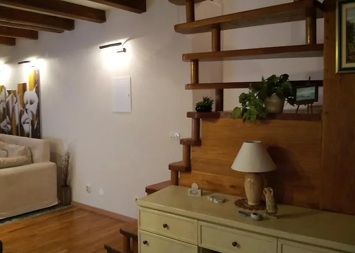 Diocletians Center Split